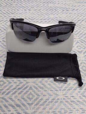 Oakley Half Jacket 2.0 Men's Black Sunglasses with Dark Gray Lenses
